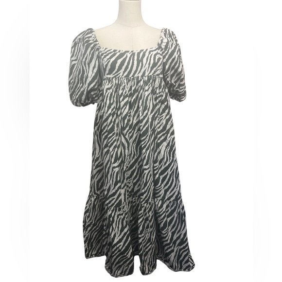 London Bridge X listen to me zebra print maxi dress - Picture 1 of 2